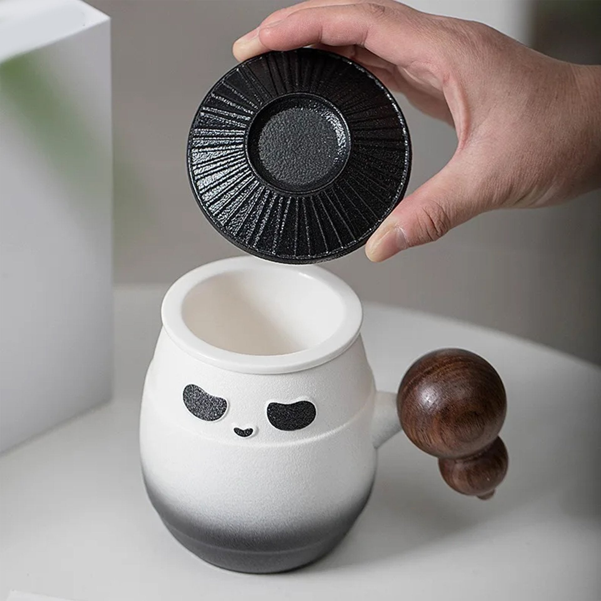 "Panda Hero" Tea Infuser Mug - 420ml